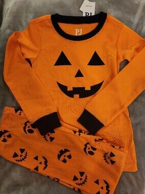 NWT PJ Orange & Black Pumpkin Kids Pajama Set, Size 3T